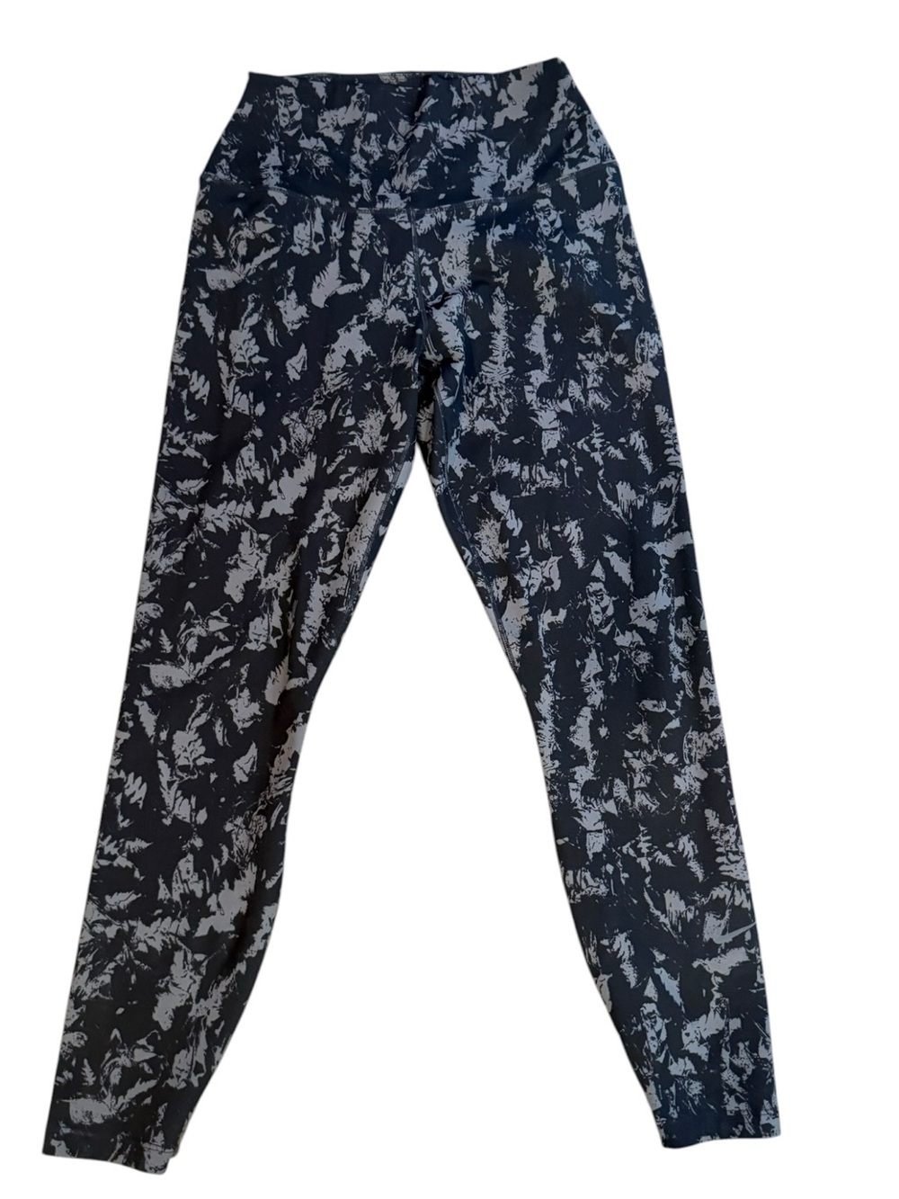 Women’s Nike One Black & Gray Printed Performance Leggings size S like new!